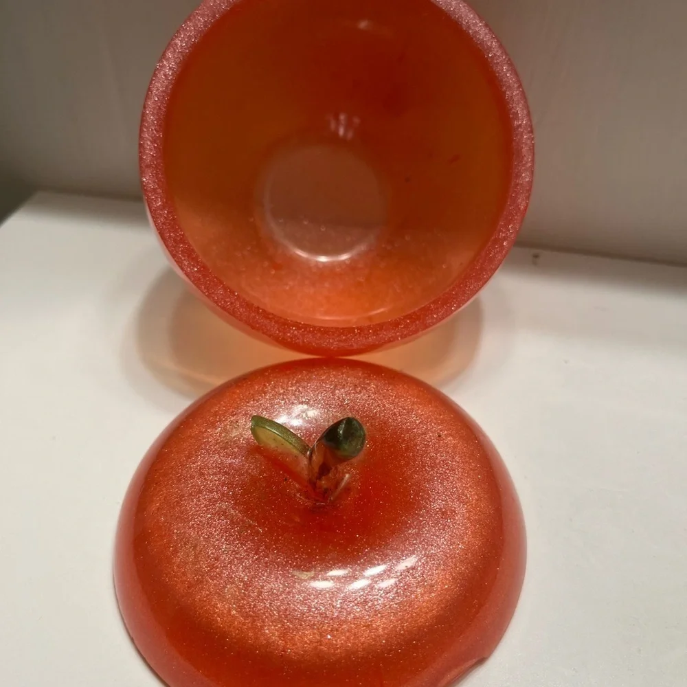 Handmade Apple-Shaped Jars - Picture 2 of 6